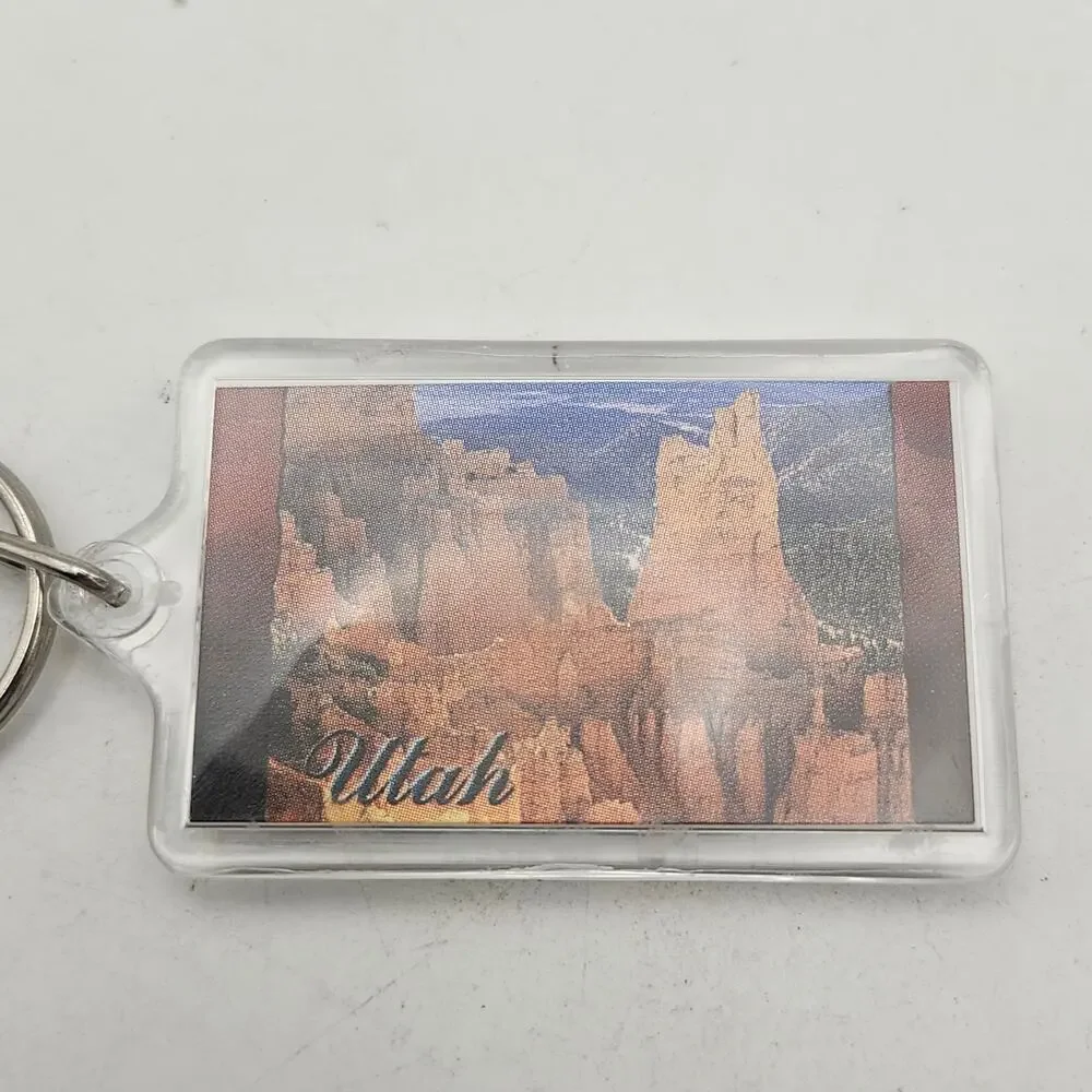 Utah Scenic Red Rock Canyon Souvenir Acrylic‎ Keychain Southwest Memorabilia